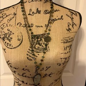 Beautiful multi functional necklace